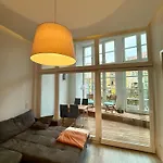 Relax-Wohnung Mit Balkon Ueber Die Weisse Elster